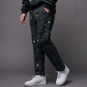 AoT Pattern Chino Sweatpants Black