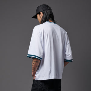 Cracked DLYNR Over Tee White