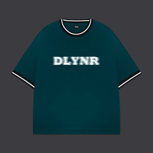 Cracked DLYNR Over Tee Teal