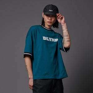 Cracked DLYNR Over Tee Teal